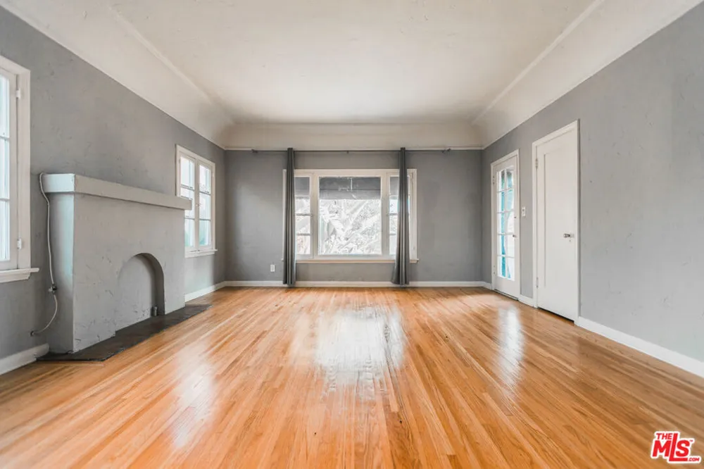 817 Westmount Drive #819.5 West Hollywood, CA 90069