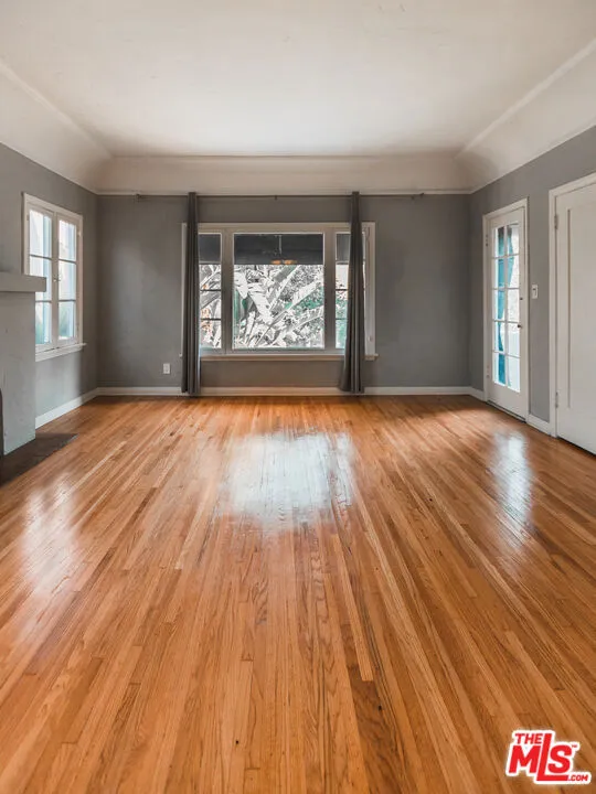 817 Westmount Drive #819.5 West Hollywood, CA 90069