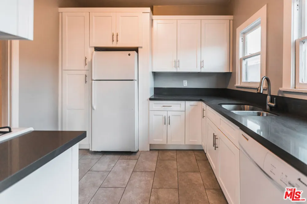 817 Westmount Drive #819.5 West Hollywood, CA 90069