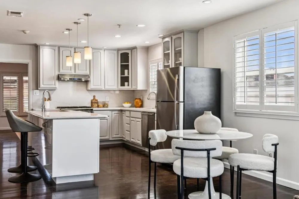 541 Chestnut Avenue South San Francisco, CA 94080