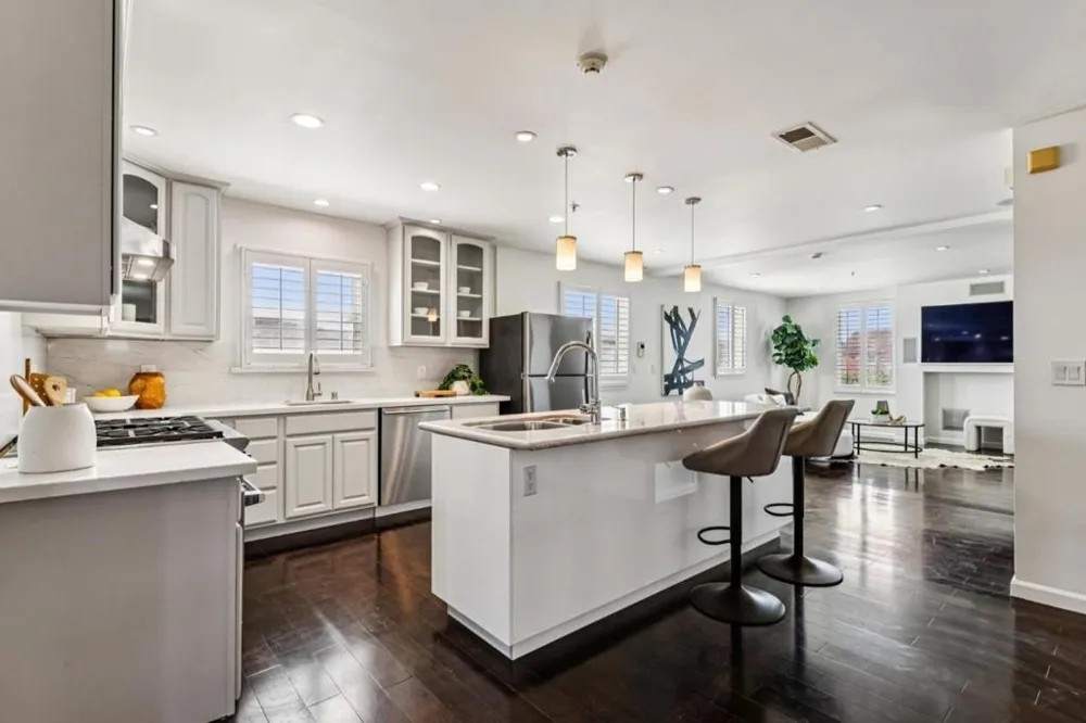 541 Chestnut Avenue South San Francisco, CA 94080