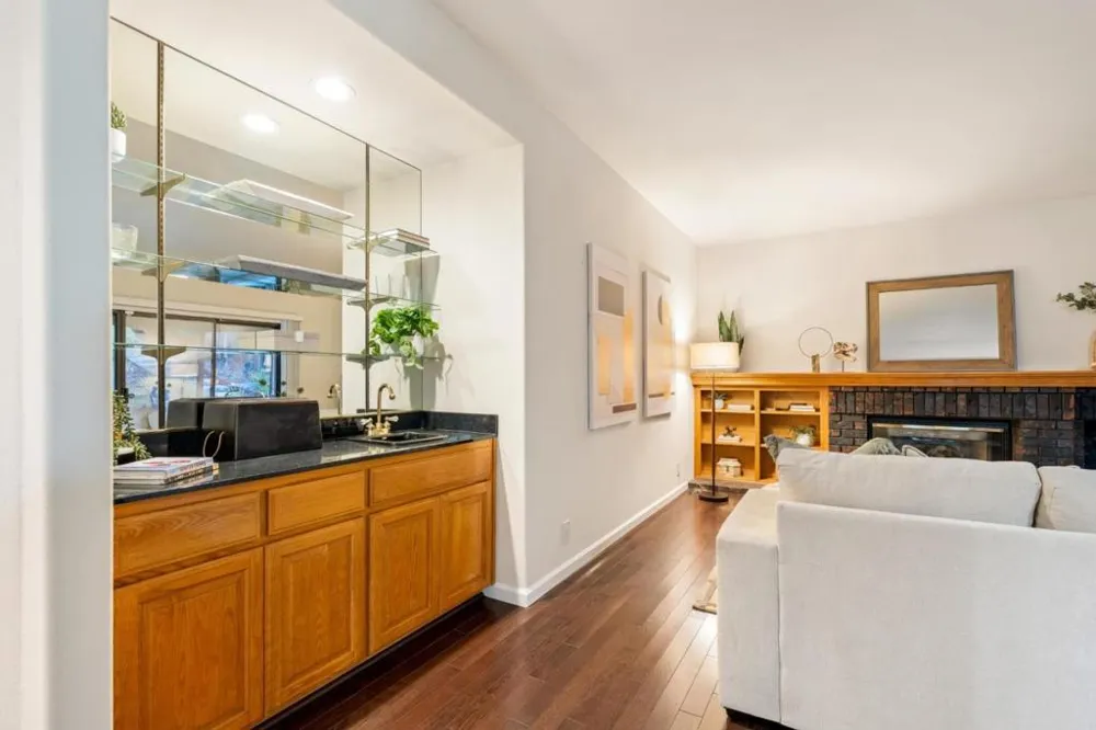44471 View Point Circle Fremont, CA 94539