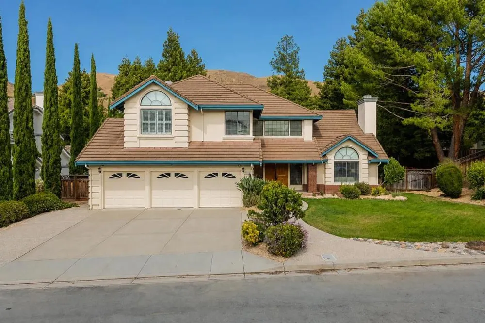 44471 View Point Circle Fremont, CA 94539