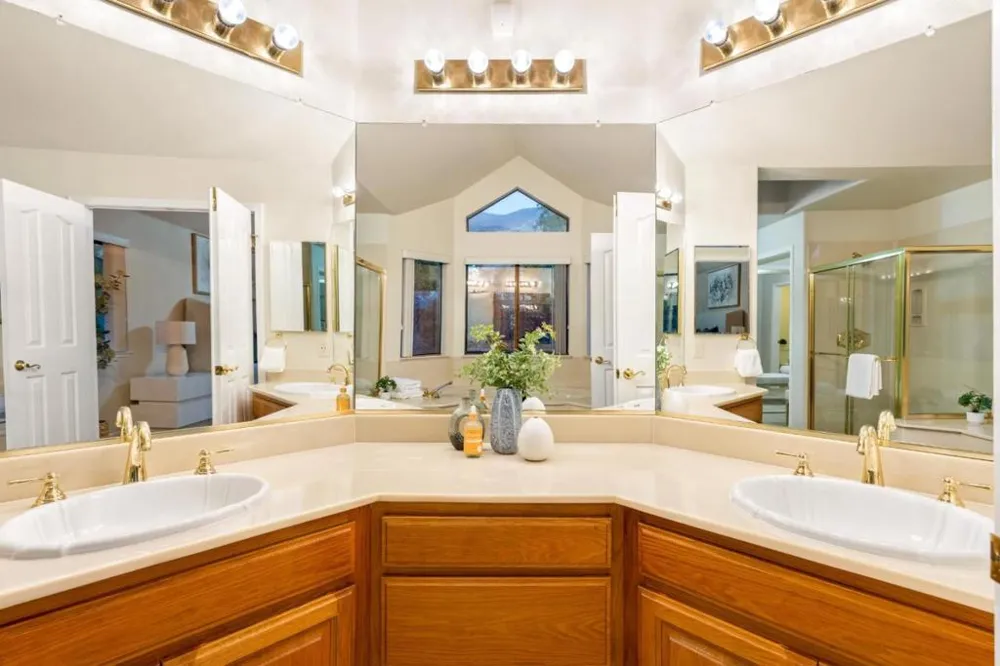 44471 View Point Circle Fremont, CA 94539