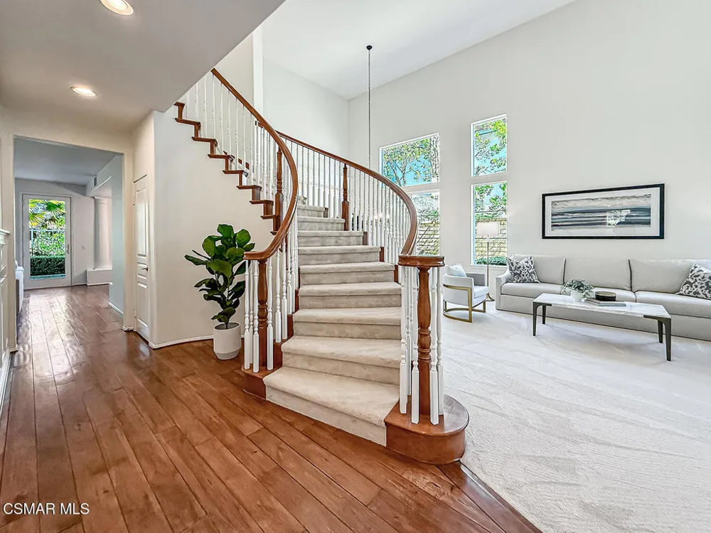 1971 Seabreeze Street Thousand Oaks, CA 91320
