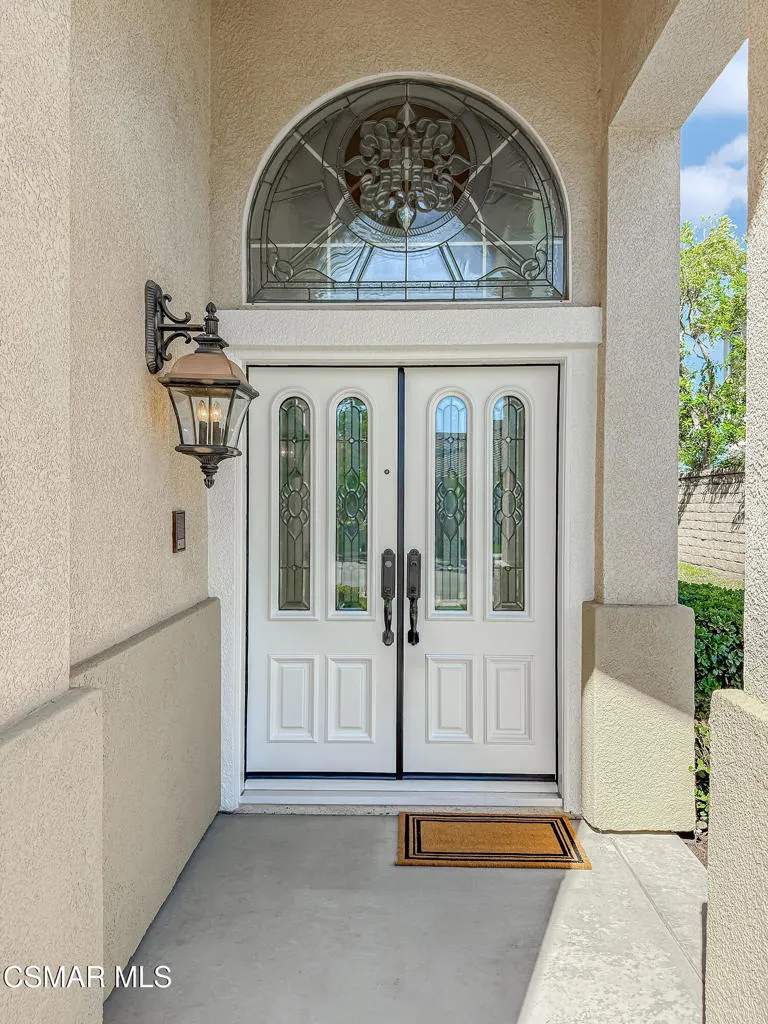 1971 Seabreeze Street Thousand Oaks, CA 91320