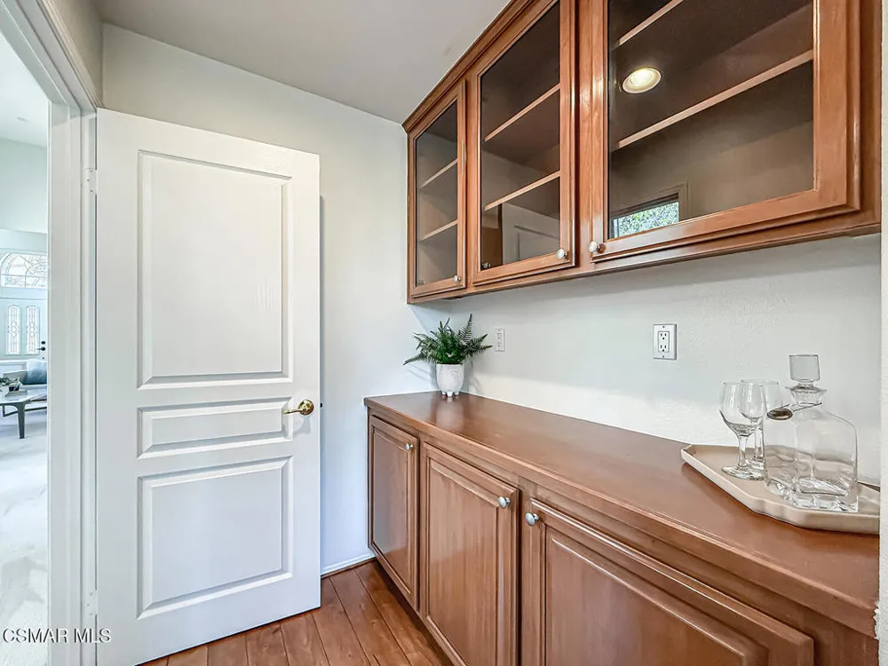1971 Seabreeze Street Thousand Oaks, CA 91320