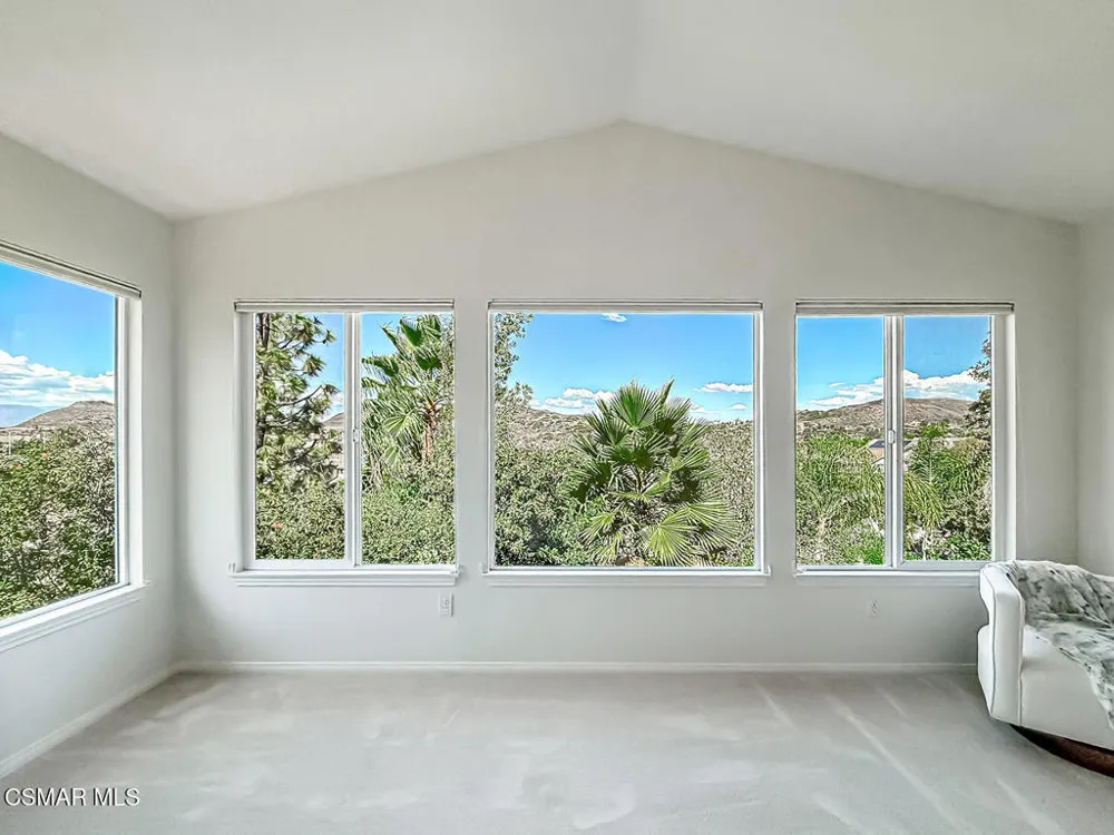 1971 Seabreeze Street Thousand Oaks, CA 91320