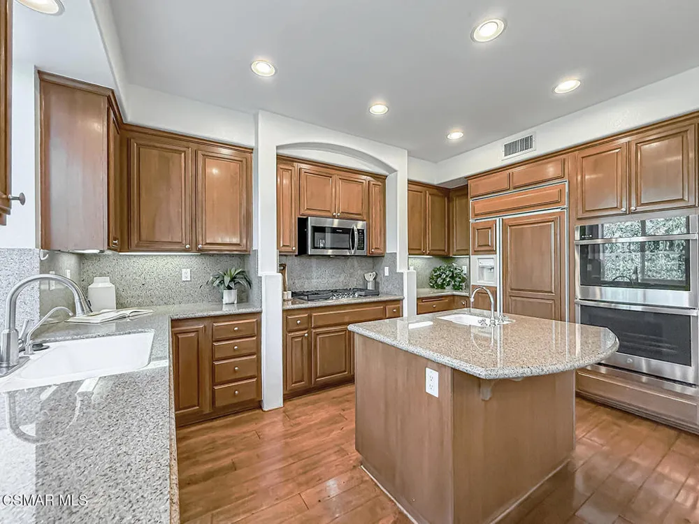 1971 Seabreeze Street Thousand Oaks, CA 91320
