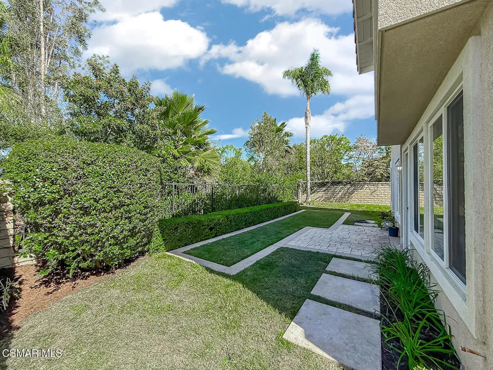 1971 Seabreeze Street Thousand Oaks, CA 91320