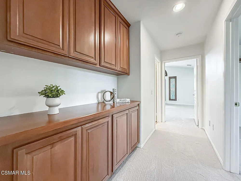 1971 Seabreeze Street Thousand Oaks, CA 91320