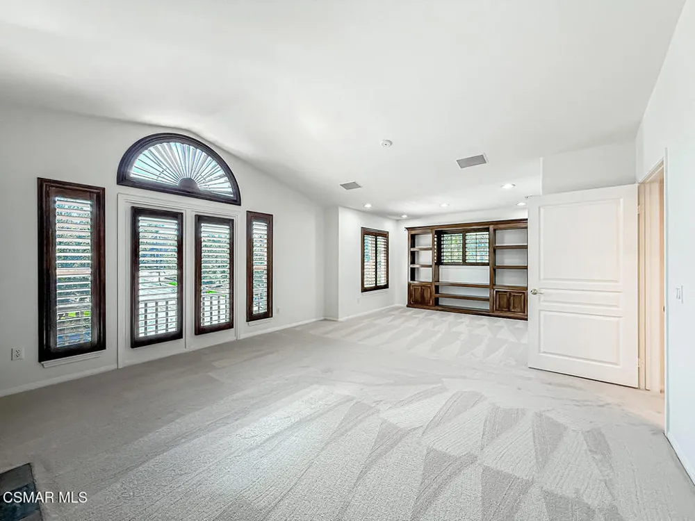 1971 Seabreeze Street Thousand Oaks, CA 91320