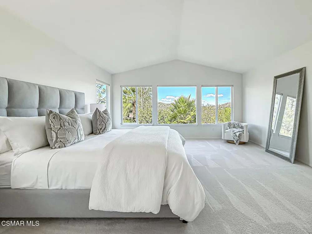 1971 Seabreeze Street Thousand Oaks, CA 91320
