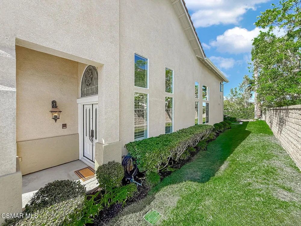 1971 Seabreeze Street Thousand Oaks, CA 91320