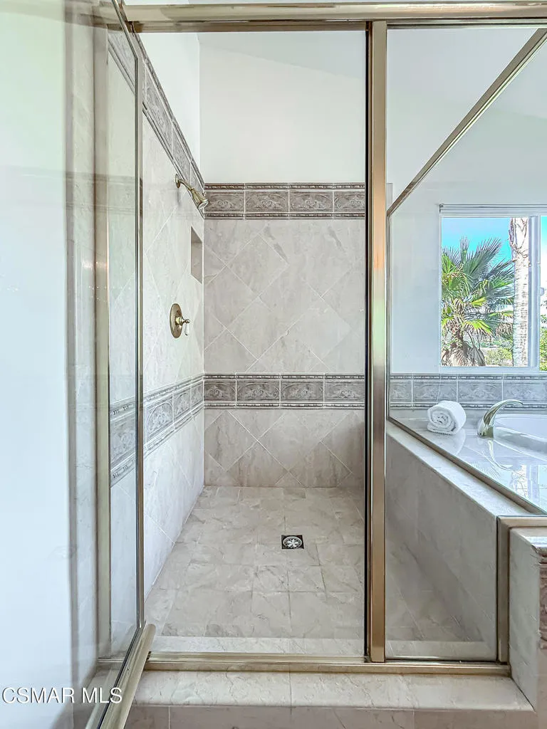 1971 Seabreeze Street Thousand Oaks, CA 91320