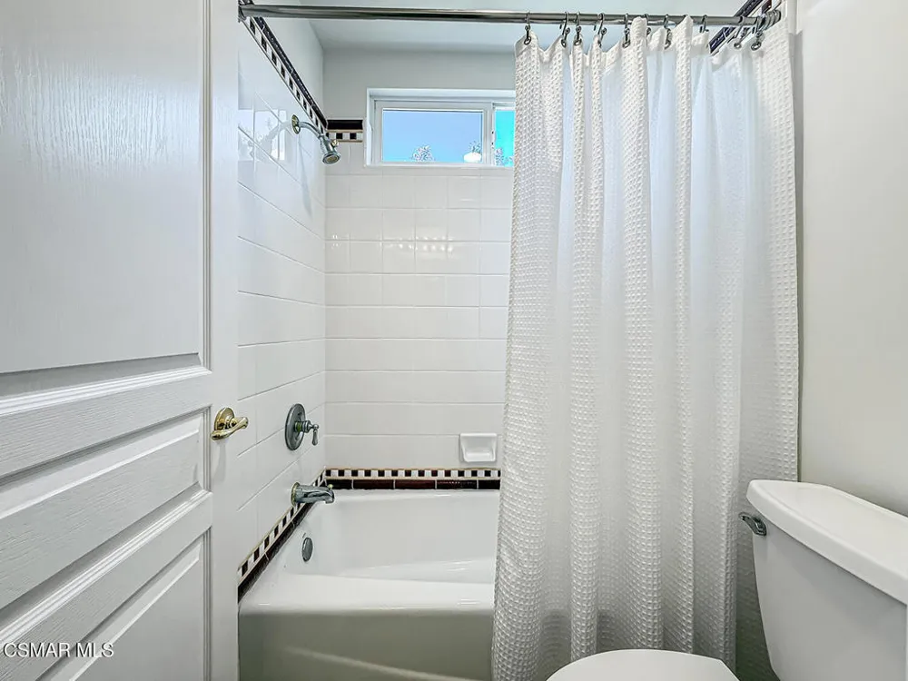 1971 Seabreeze Street Thousand Oaks, CA 91320