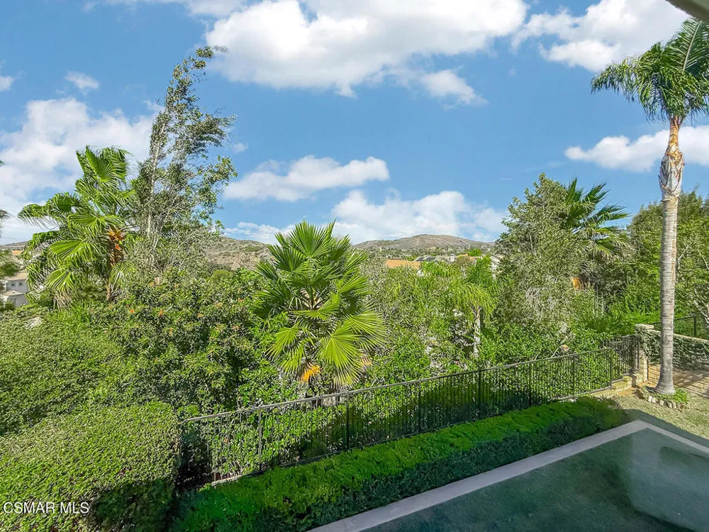 1971 Seabreeze Street Thousand Oaks, CA 91320