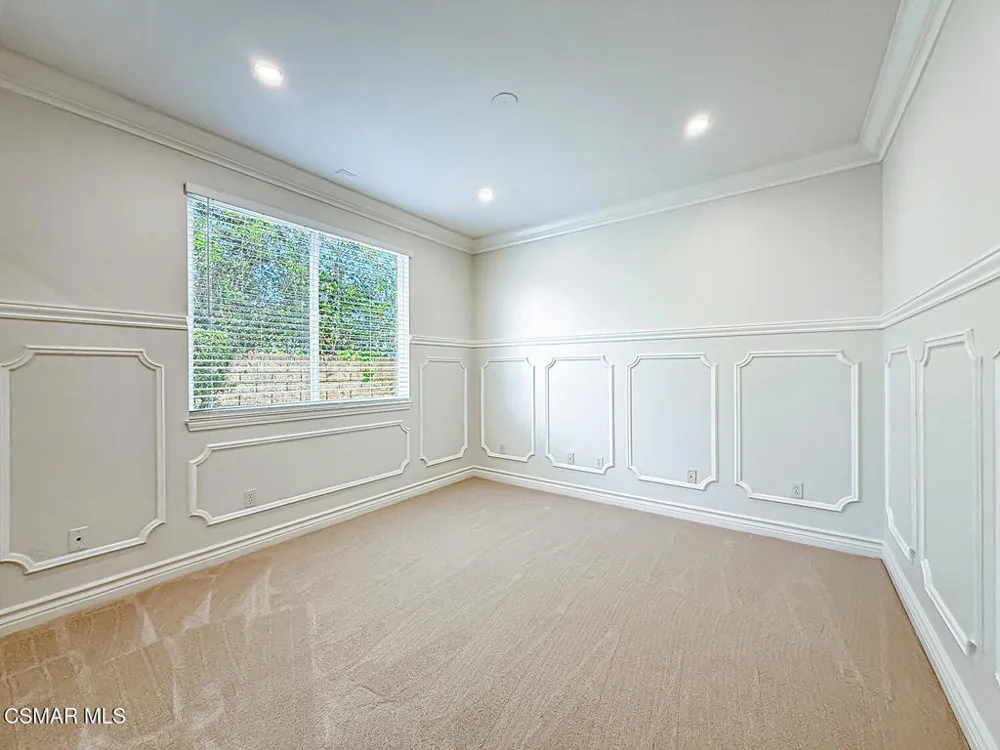 1971 Seabreeze Street Thousand Oaks, CA 91320