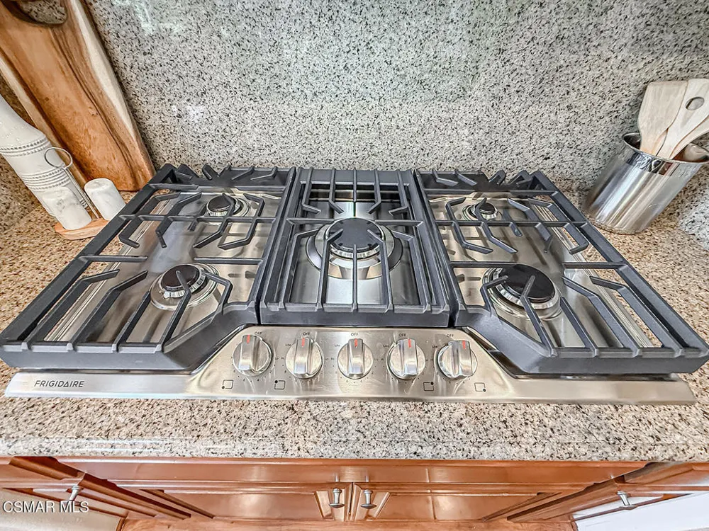 1971 Seabreeze Street Thousand Oaks, CA 91320