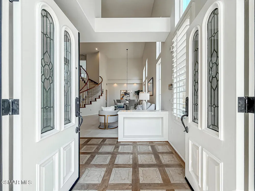 1971 Seabreeze Street Thousand Oaks, CA 91320