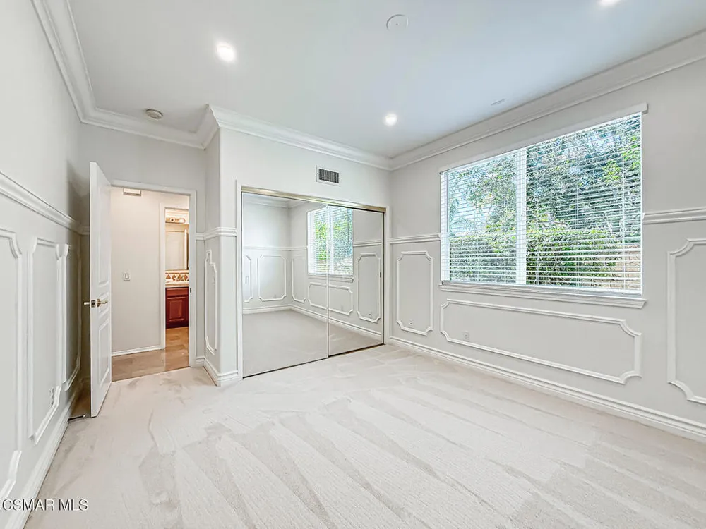 1971 Seabreeze Street Thousand Oaks, CA 91320