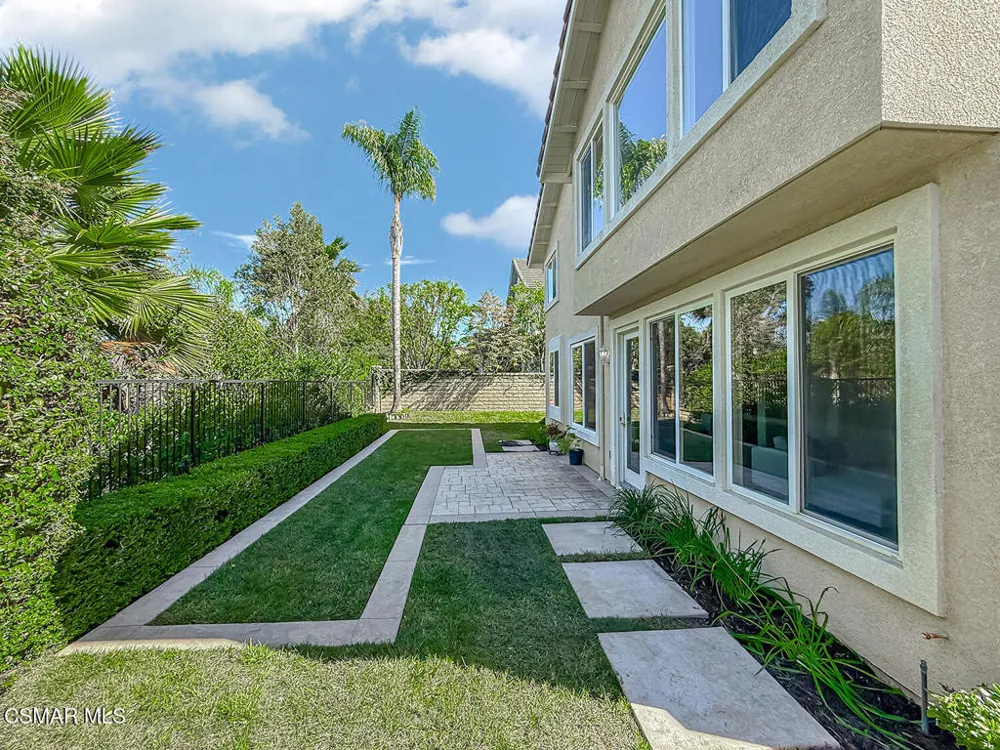 1971 Seabreeze Street Thousand Oaks, CA 91320