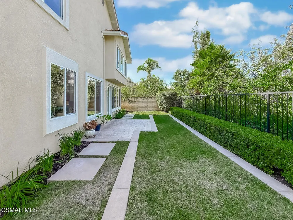 1971 Seabreeze Street Thousand Oaks, CA 91320