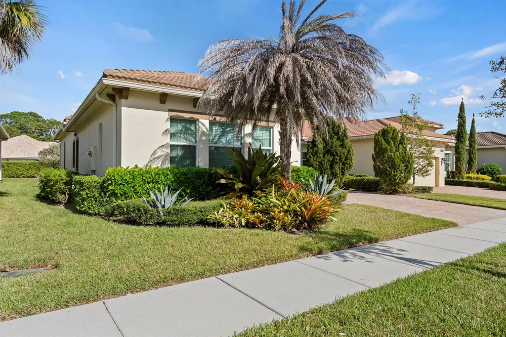 10937 SW Visconti Way Port St. Lucie, FL 34986