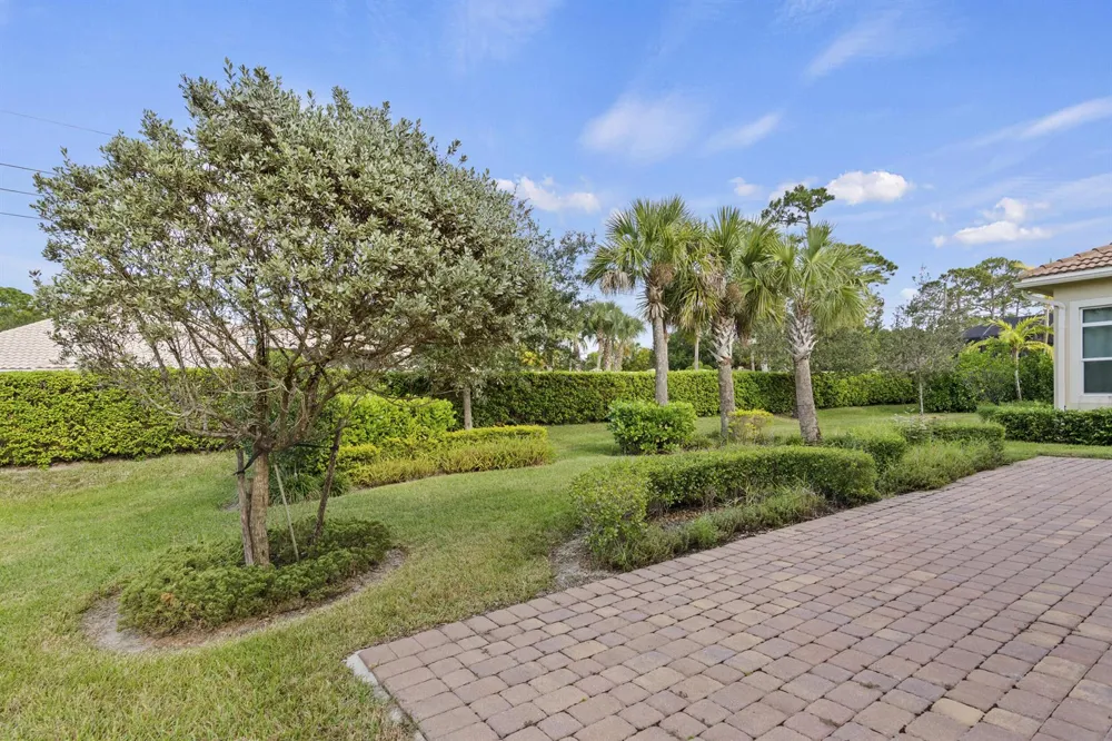 10937 SW Visconti Way Port St. Lucie, FL 34986