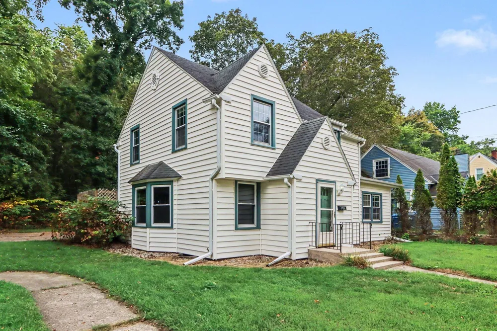 1101 Cherry Street Kalamazoo, MI 49008