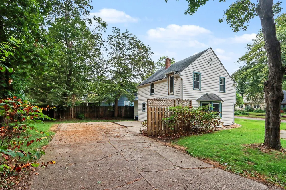 1101 Cherry Street Kalamazoo, MI 49008