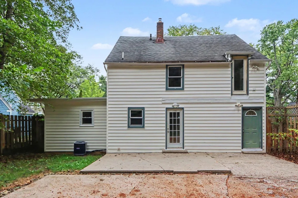 1101 Cherry Street Kalamazoo, MI 49008