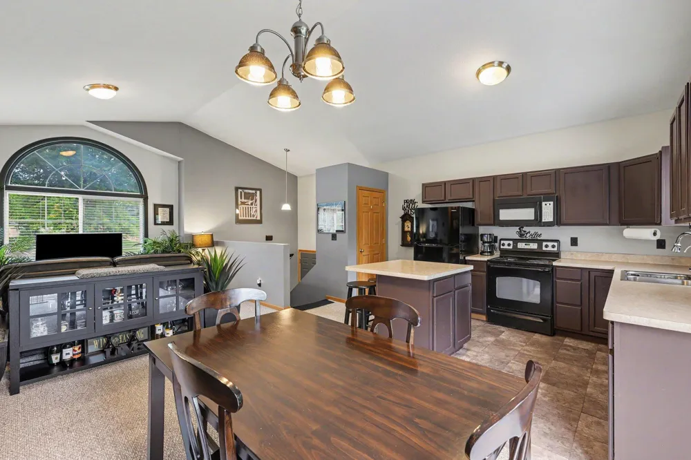3996 Englewood Street Jackson, MI 49201