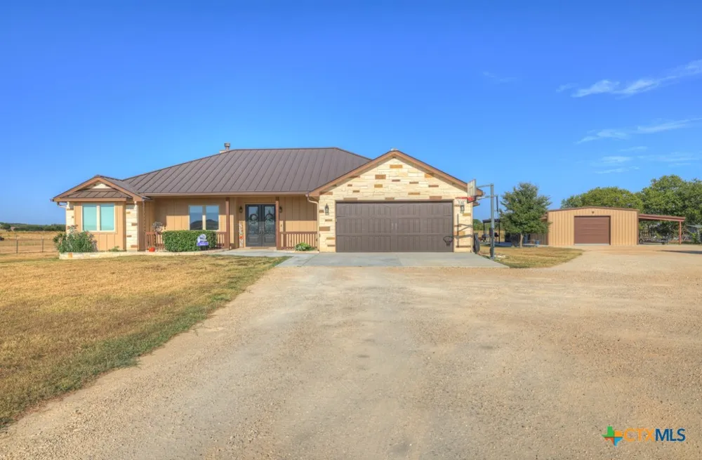 8383 State Highway 123 Seguin, TX 78155