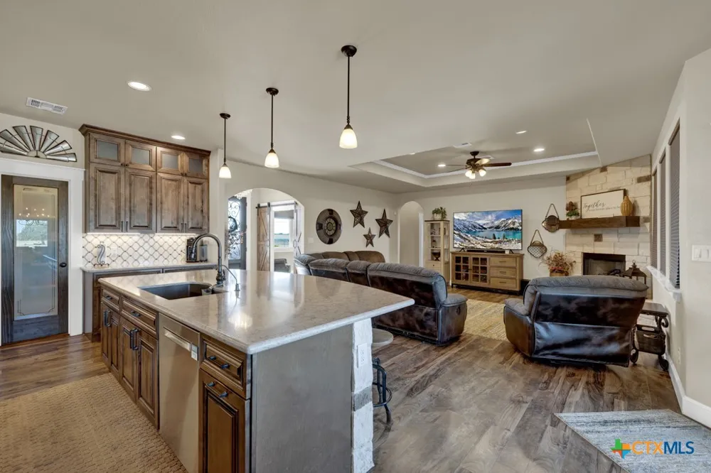 8383 State Highway 123 Seguin, TX 78155