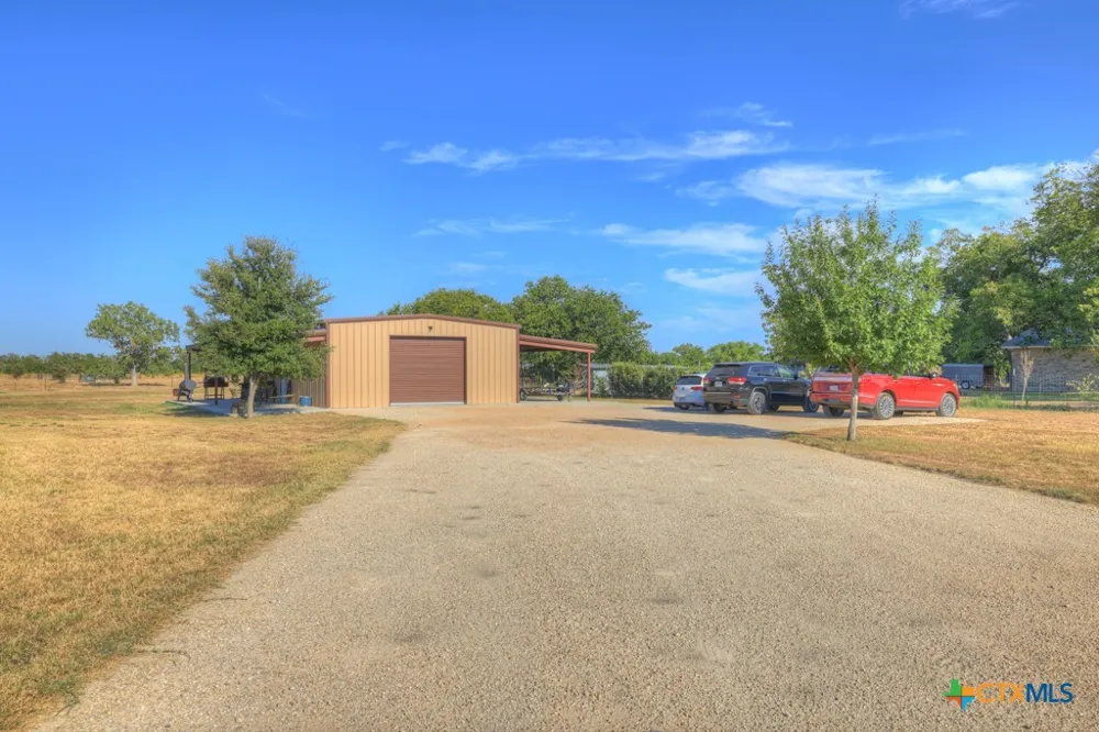 8383 State Highway 123 Seguin, TX 78155