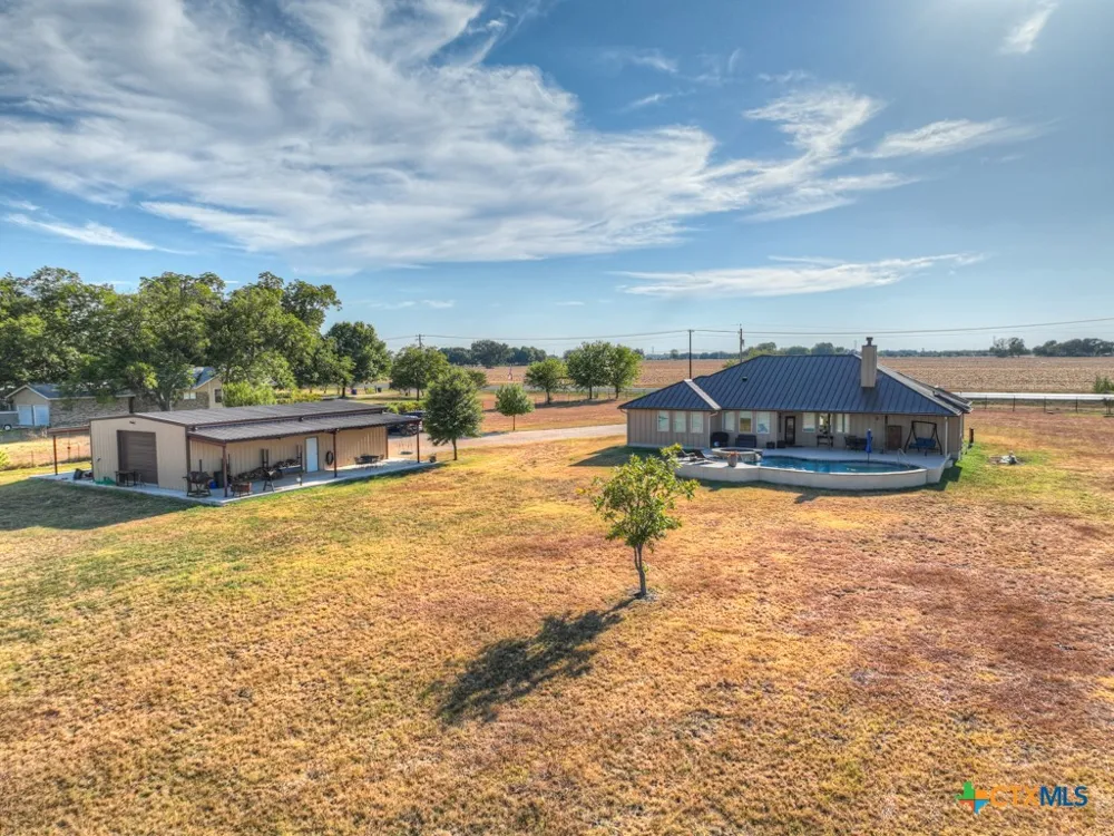8383 State Highway 123 Seguin, TX 78155