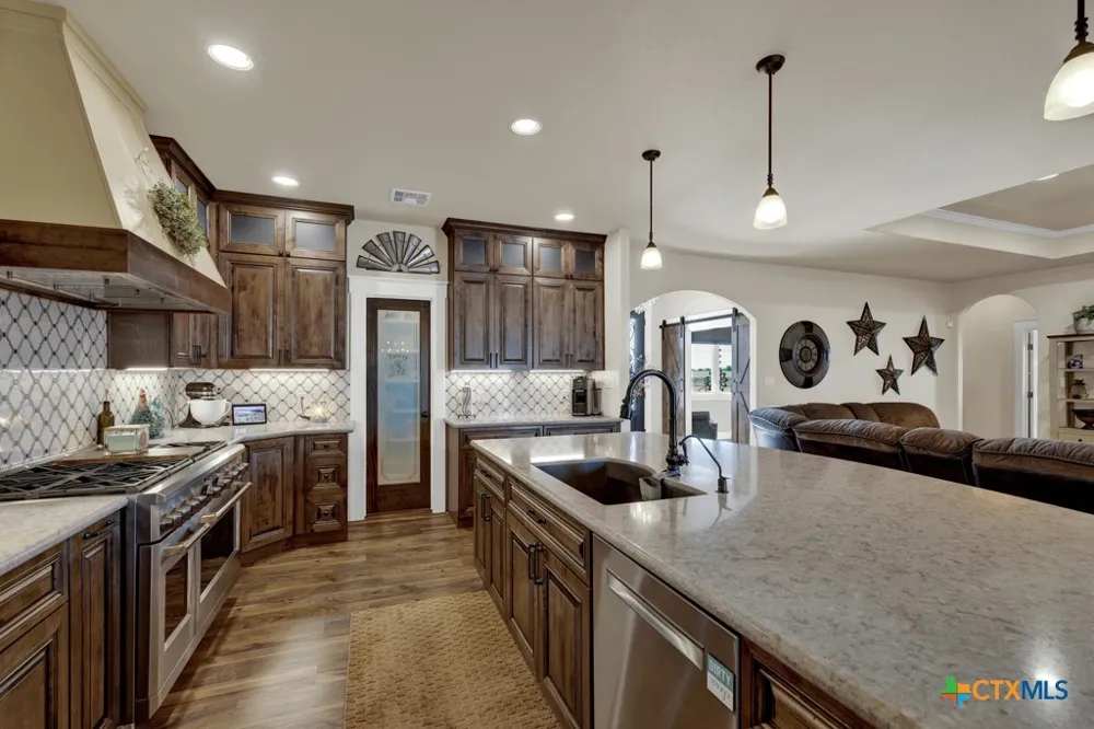 8383 State Highway 123 Seguin, TX 78155