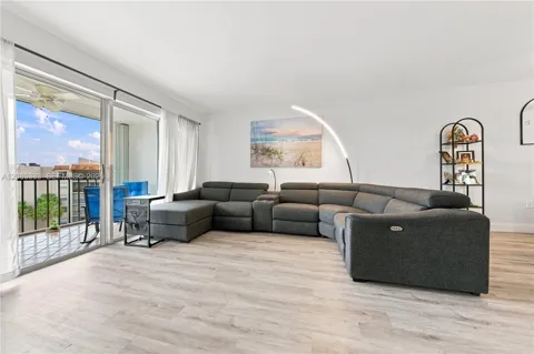 3930 Inverrary Blvd #602-D