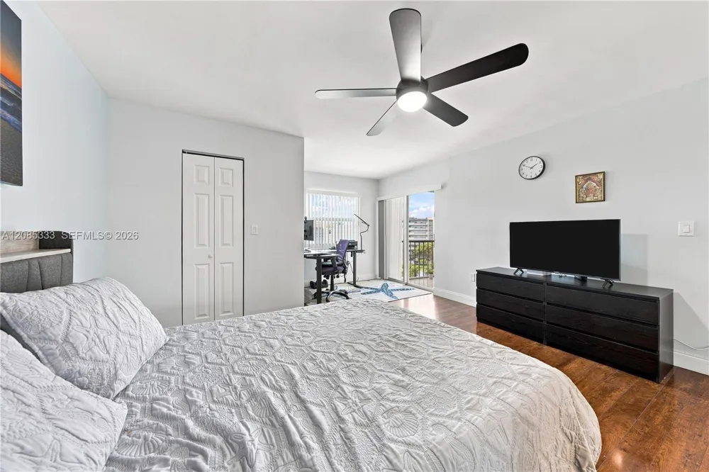 3930 Inverrary Blvd #602-D Lauderhill, FL 33319