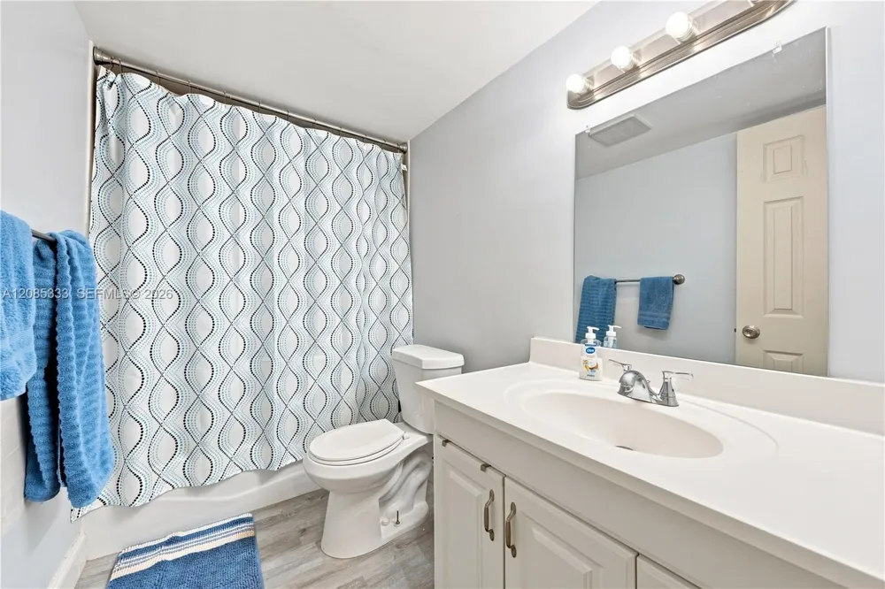 3930 Inverrary Blvd #602-D Lauderhill, FL 33319
