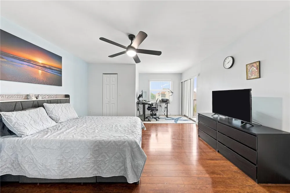 3930 Inverrary Blvd #602-D Lauderhill, FL 33319