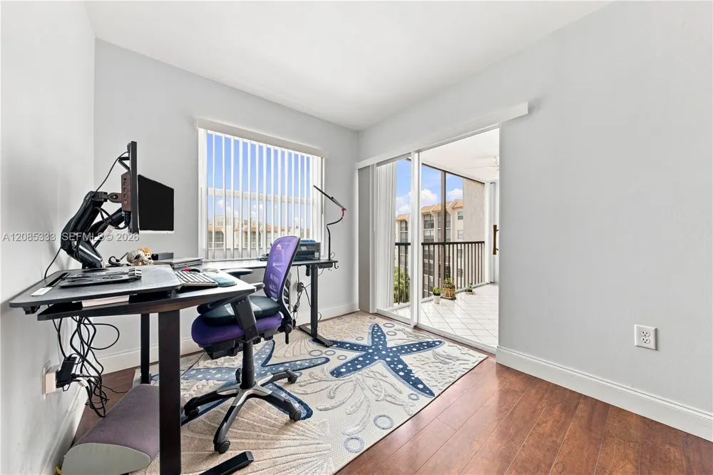 3930 Inverrary Blvd #602-D Lauderhill, FL 33319