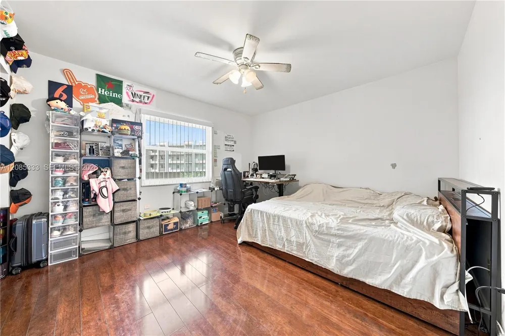 3930 Inverrary Blvd #602-D Lauderhill, FL 33319
