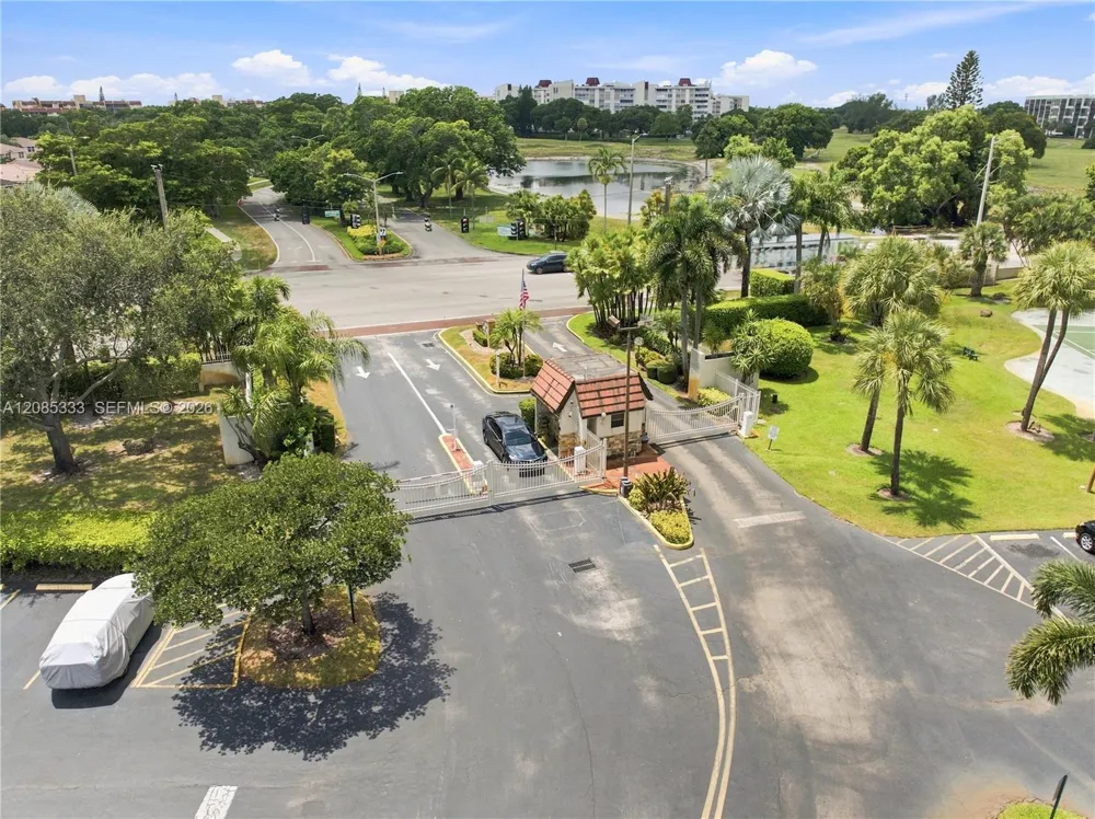 3930 Inverrary Blvd #602-D Lauderhill, FL 33319