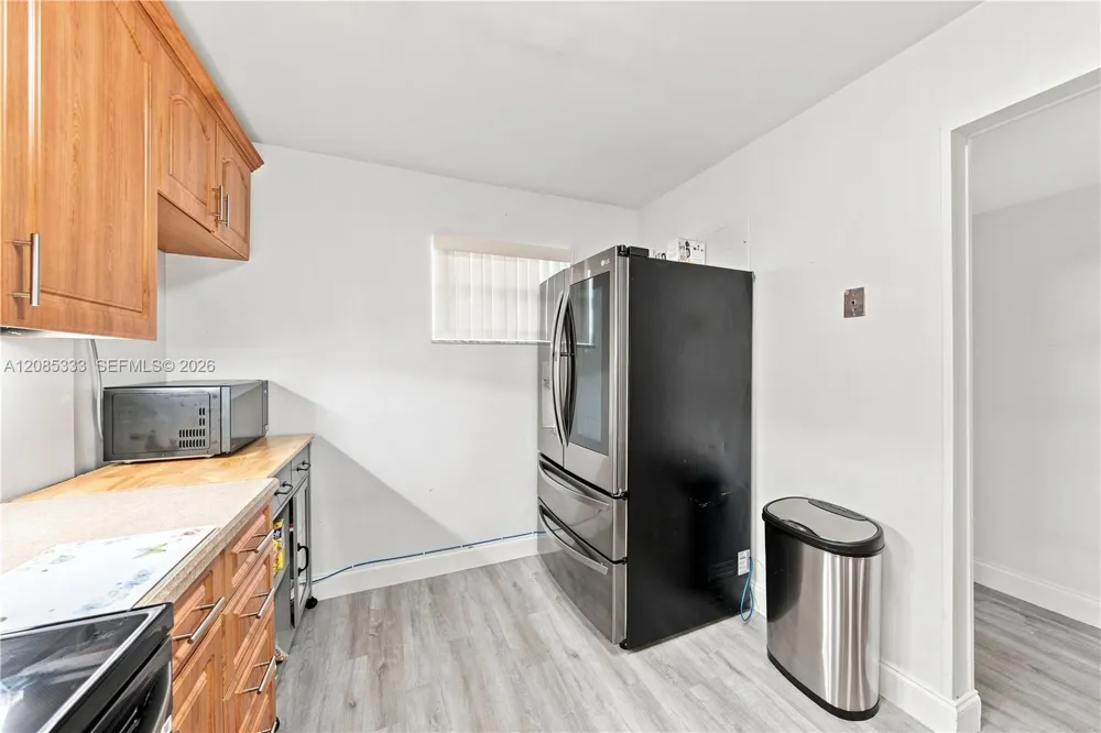3930 Inverrary Blvd #602-D Lauderhill, FL 33319