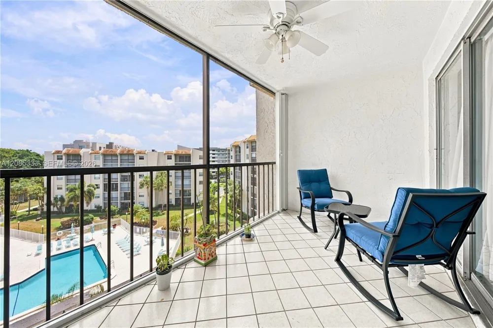 3930 Inverrary Blvd #602-D Lauderhill, FL 33319