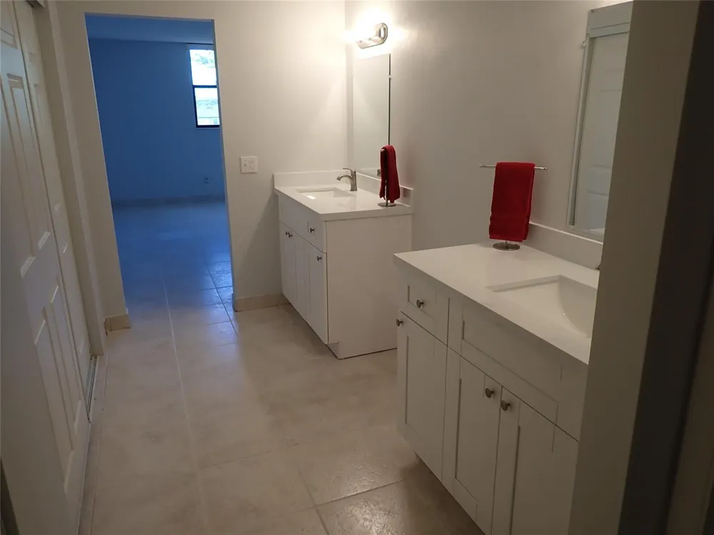 106 Lake Emerald Drive #401 Oakland Park, FL 33309