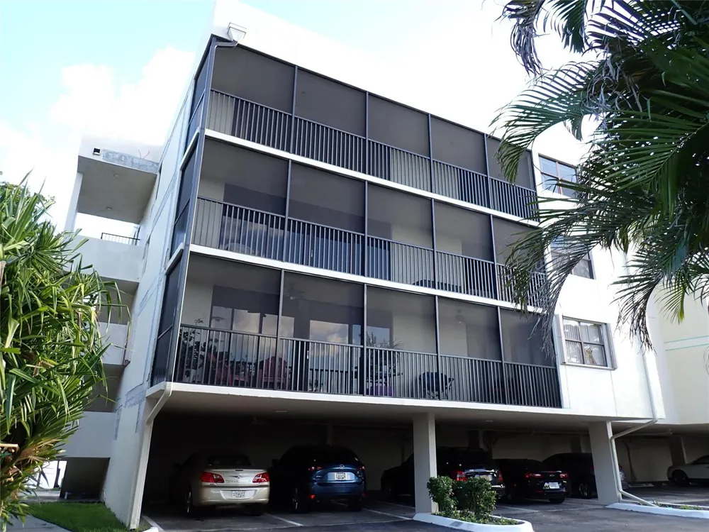 106 Lake Emerald Drive #401 Oakland Park, FL 33309