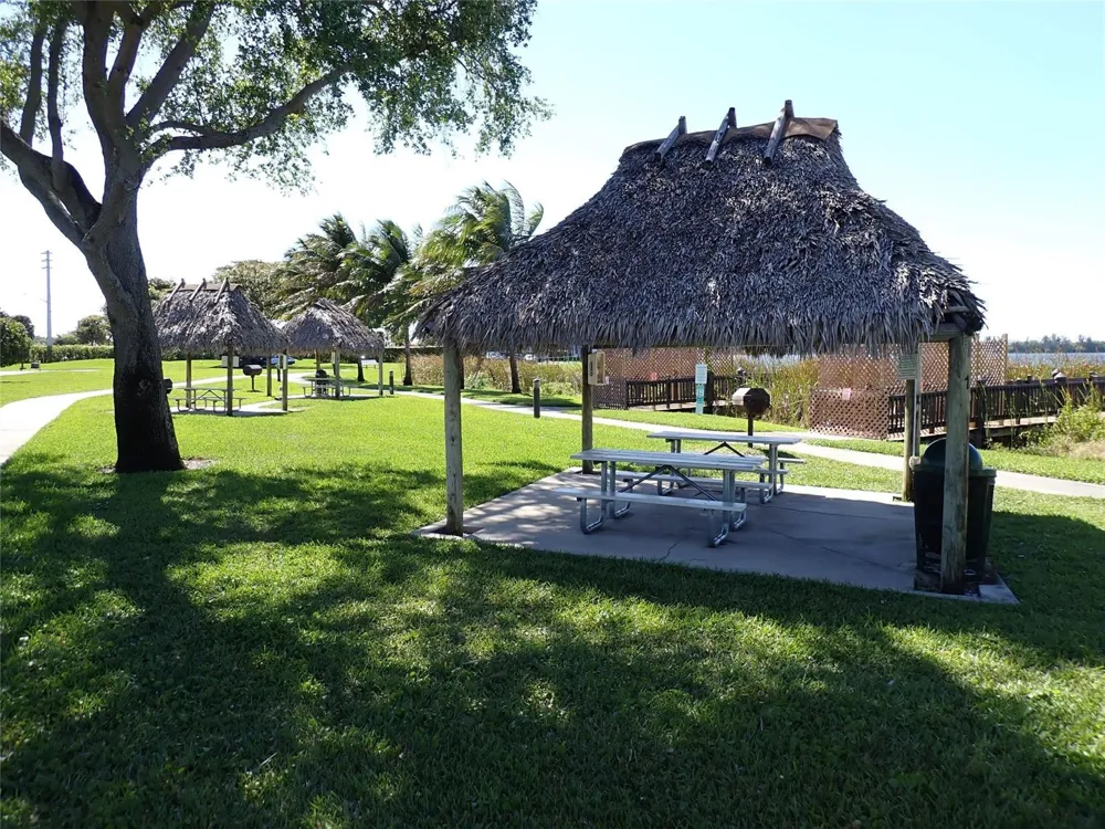 106 Lake Emerald Drive #401 Oakland Park, FL 33309
